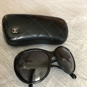 CHANEL Sunglasses
